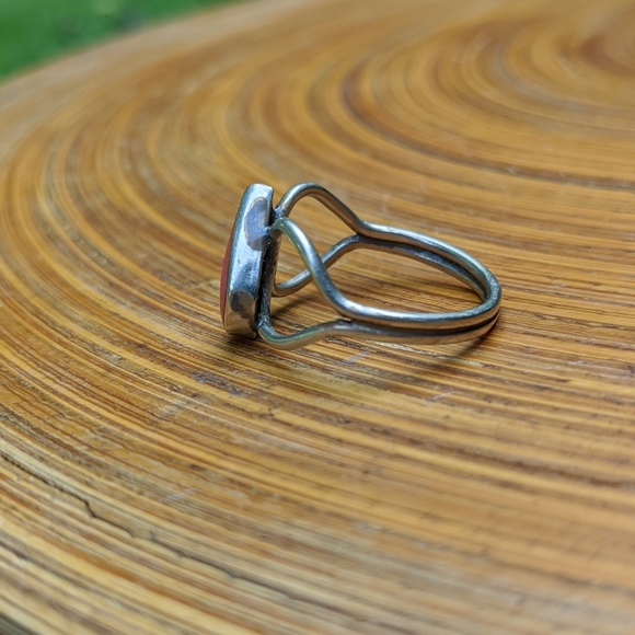 Vintage Coral Stone Ring - Picture 7 of 8